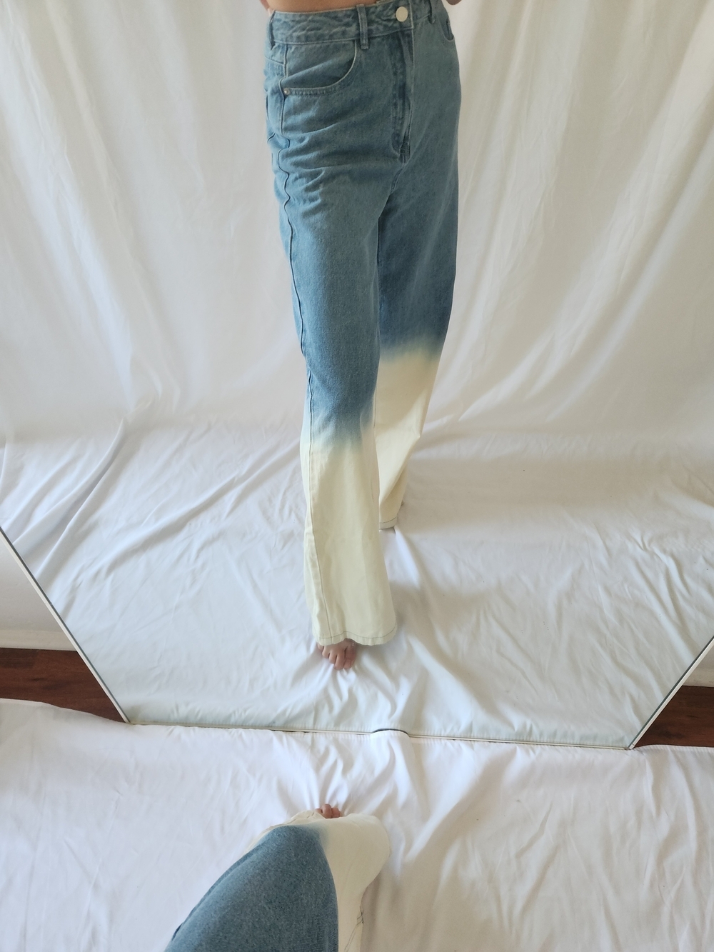 ASOS Blue to Cream Ombre Wide-Leg Jeans - Picture 2 of 8